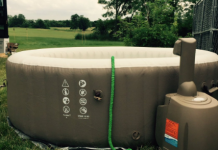 John Daly’s Checklist He Uses For Traveling Includes a Portable Jacuzzi