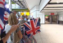 Here’s What Justin Rose’s Gold Medal Welcoming Party at the Airport Looked Like