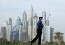 Tiger Woods Struggles In Dubai