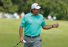 Mickelson Crumbled After Realizing He Was Tied for Lead