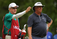 Triplett Shoots 62, Leads U.S. Senior Open By One