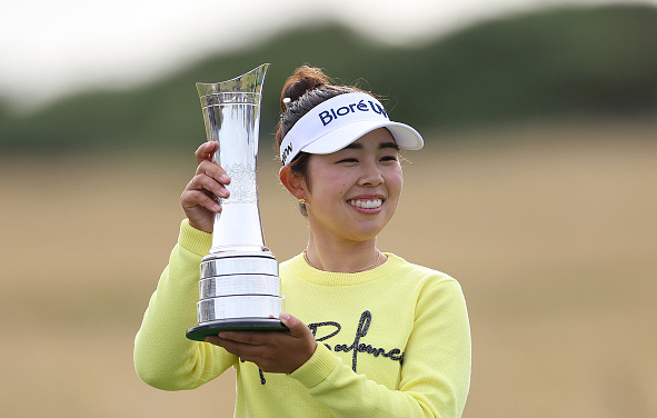 2025 AIG Womens Open Miyu Yamashita Wins Trophy 2025 AIG Womens Open Miyu Yamashita Wins Trophy