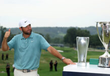 Scottie Scheffler Triumphs at 2025 BMW Championship with Dramatic Chip-In 2025 BMW Championship Scottie Scheffler Wins Trophies