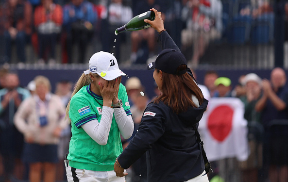 2026 AIG Womens Open Shiho Kuwaki Wins Champagne